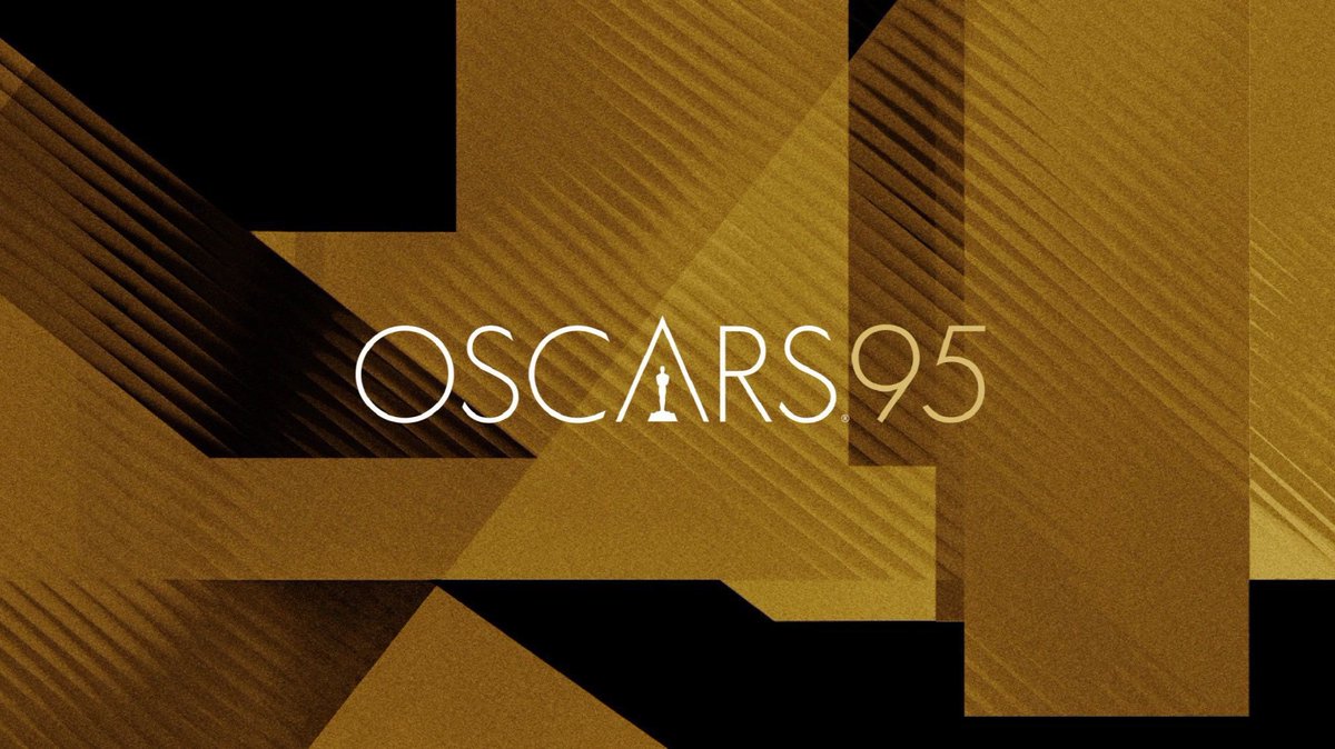 PopCrave's tweet photo. Michelle Yeoh wins the #Oscar for Actress in a Leading Role. https://t.co/VZXaEjbfTp