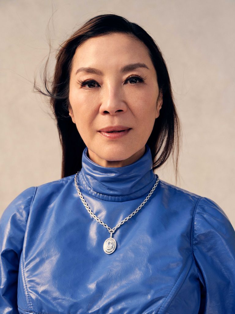 MusesOfMedia's tweet photo. Michelle Yeoh is the first Southeast Asian actress to win Best Actress at the Academy Awards.

She joins Halle Berry as the only two women of colour to win Best Actress at the Oscars in 95 years. #Oscars https://t.co/zlc5yMFliU