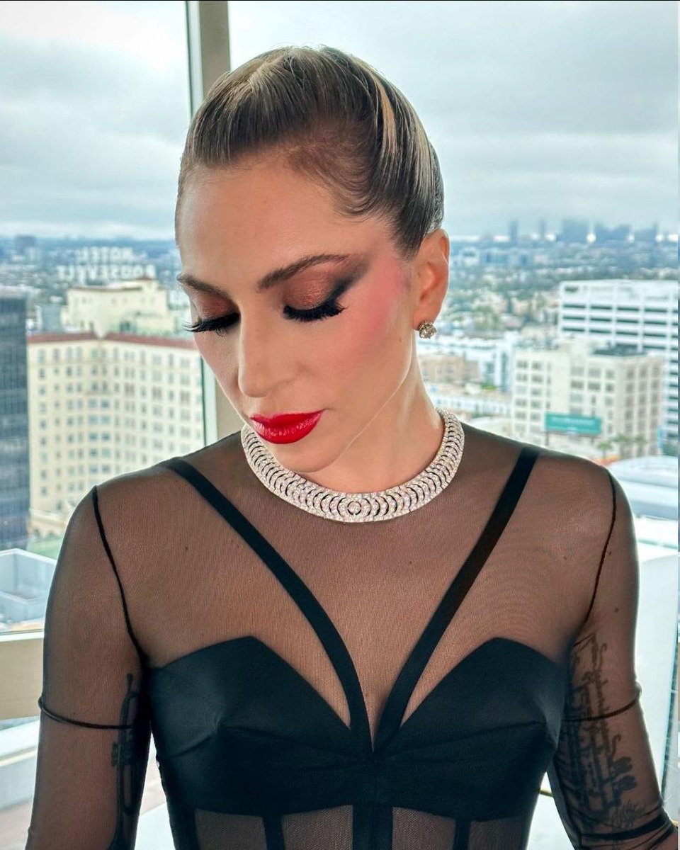 ladygaganownet's tweet photo. Lady Gaga. https://t.co/8qKMNpFJus