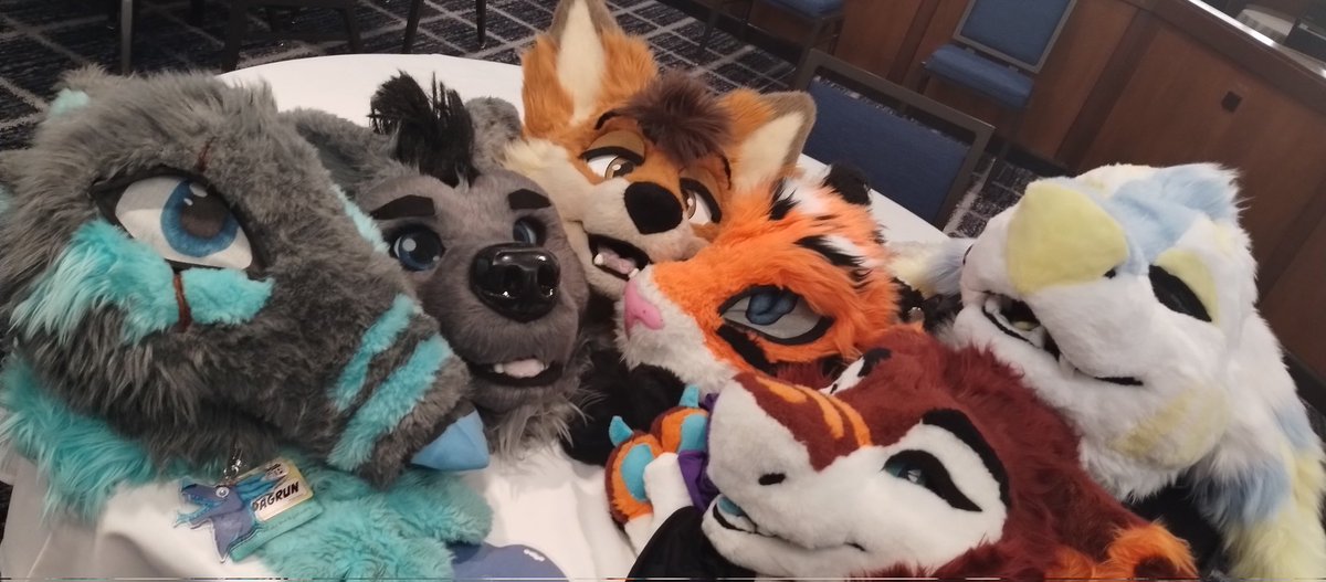 NekoRaveWolf's tweet photo. Dead dog #Furthemore2023 #FM23 #FTM23 @FurtheMore @tokes_two https://t.co/P0dy3QaGBg