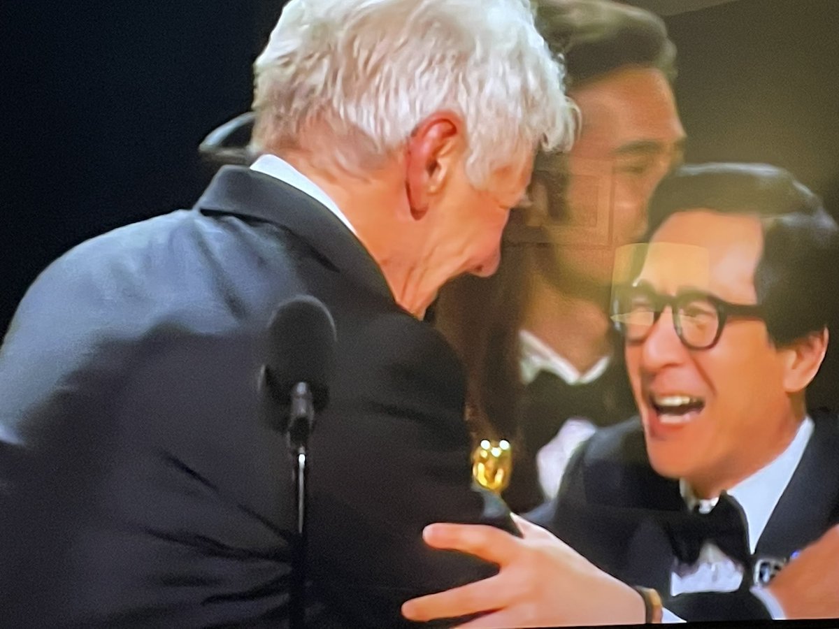 TheRaiderNet's tweet photo. Indy, Short Round, Spielberg, John Williams even Willie Scott were all together one more time at the Oscars https://t.co/HiOBG4JY26