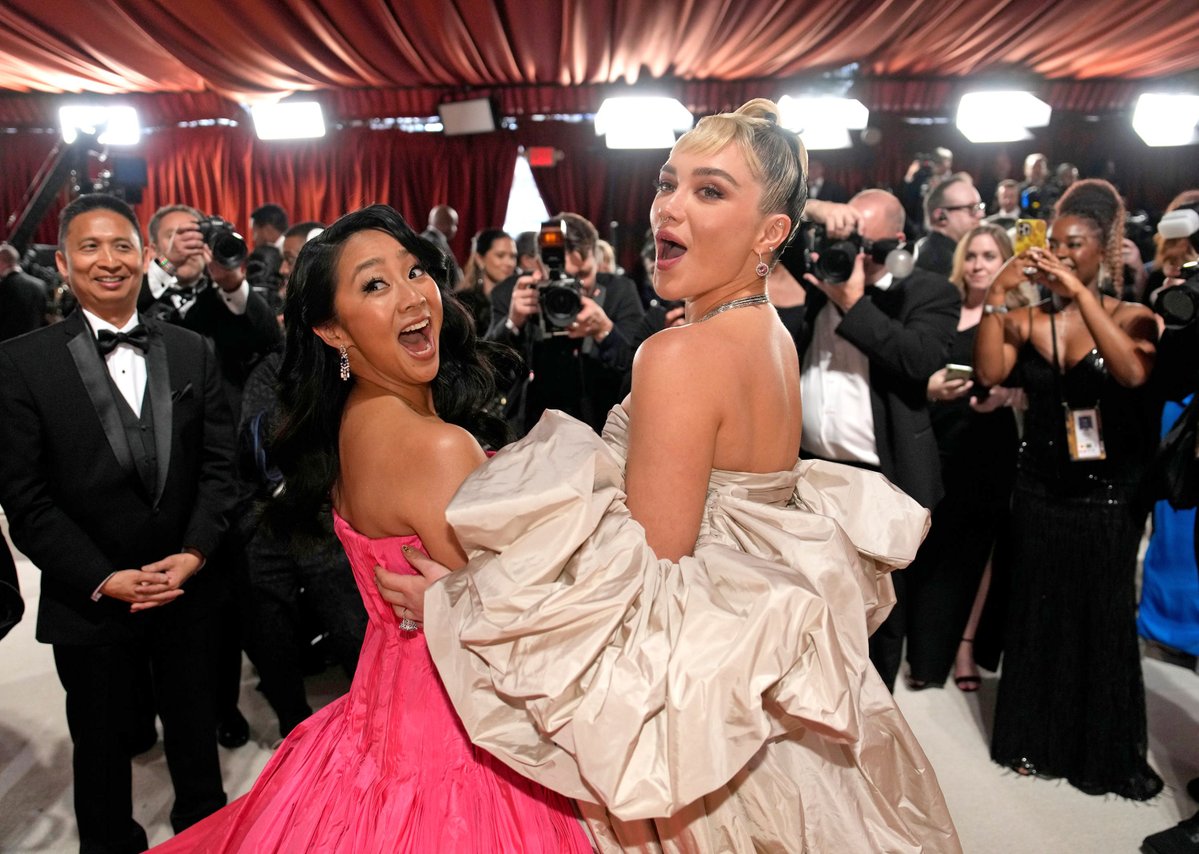 E! News on Twitter: "This friendship is everything, darling. #Oscars ...