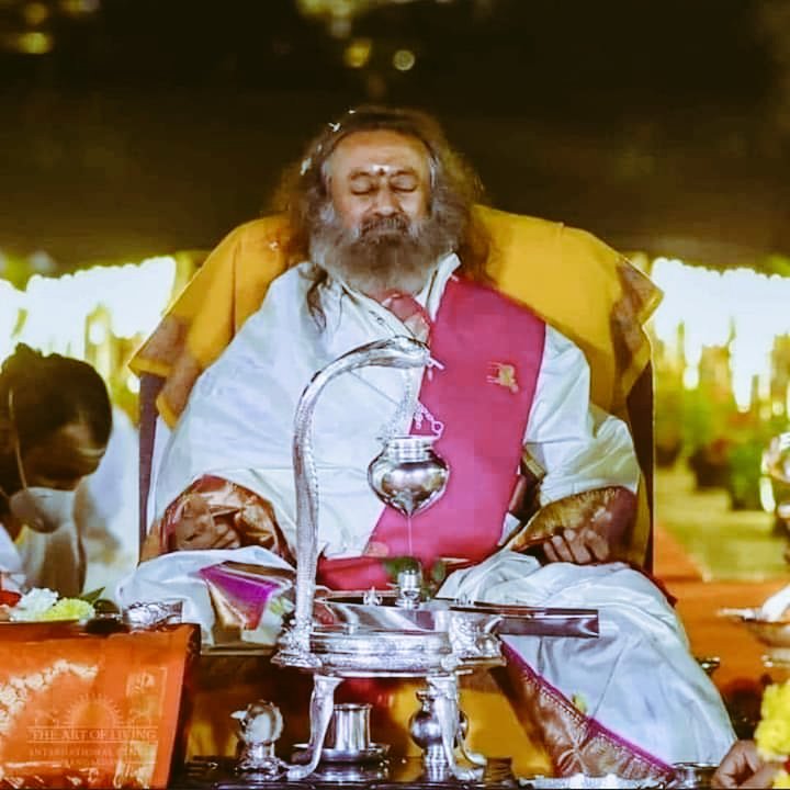 InfinityAol's tweet photo. #SINCERITY AND #BLESSINGS
Sincerity is the qualification to receive blessings. And everyone is free to be sincere at any point of time or #space.
"#Sincerity is being in touch with your #Depth." ~ @SriSri
#prayer #Meditation #artofliving #Happiness #calm #relaxmind #yoga https://t.co/jcO1oOEI87