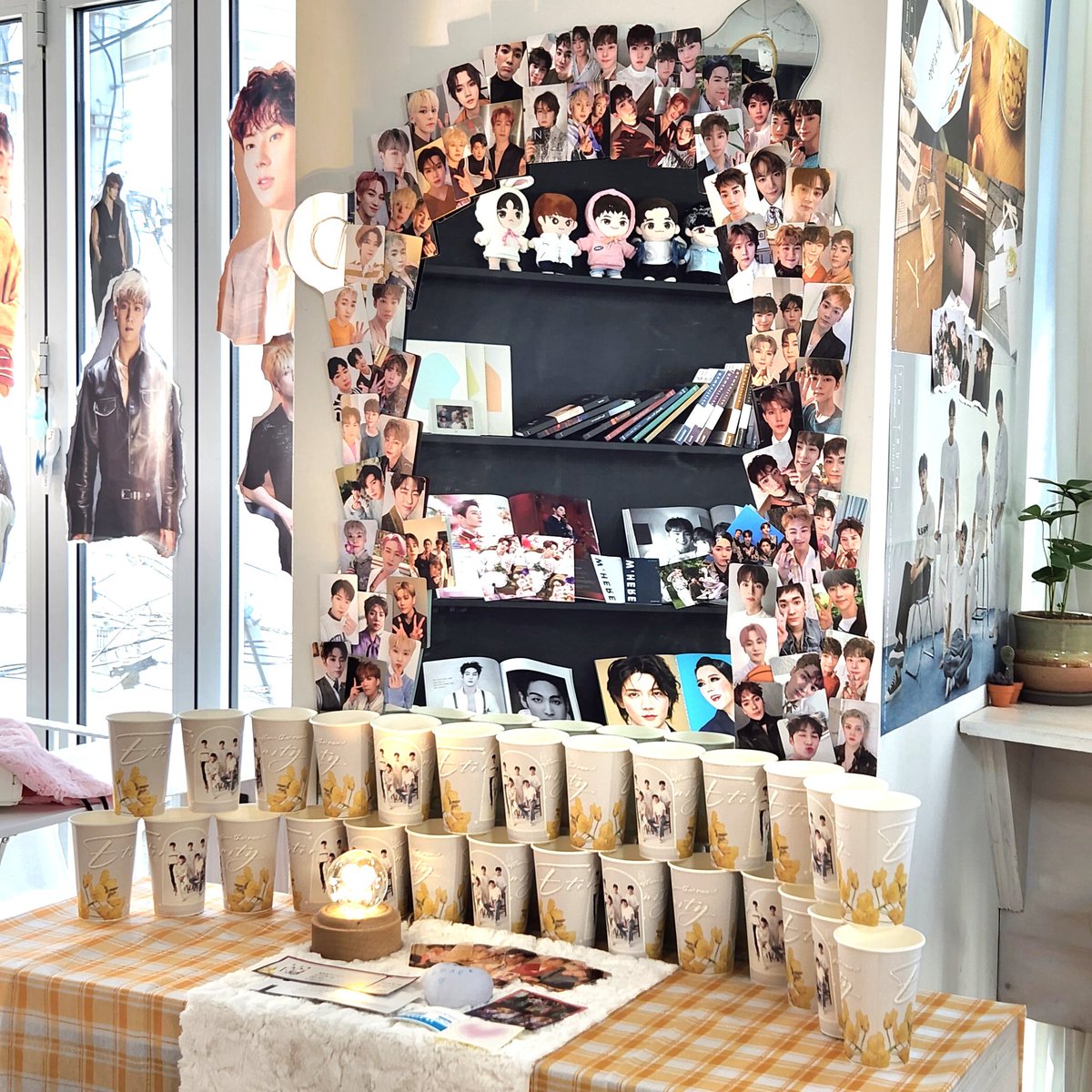startis_cafe's tweet photo. 3/11(토)~3/15(수)
뉴이스트 11주년 이벤트를 진행합니다!
보틀음료와 커스텀쿠키 판매하니 많은 관심 부탁드립니다🥰

이벤트 문의는 카카오톡채널 [카페스타티스]

#추운_겨울이_모두_지난_3월이_되면
#우리의_봄이_영원하게

#NUEST  #뉴이스트 
 #JR #ARON #BAEKHO #MINHYUN #REN 
#생일카페 https://t.co/DpdbpafRFp