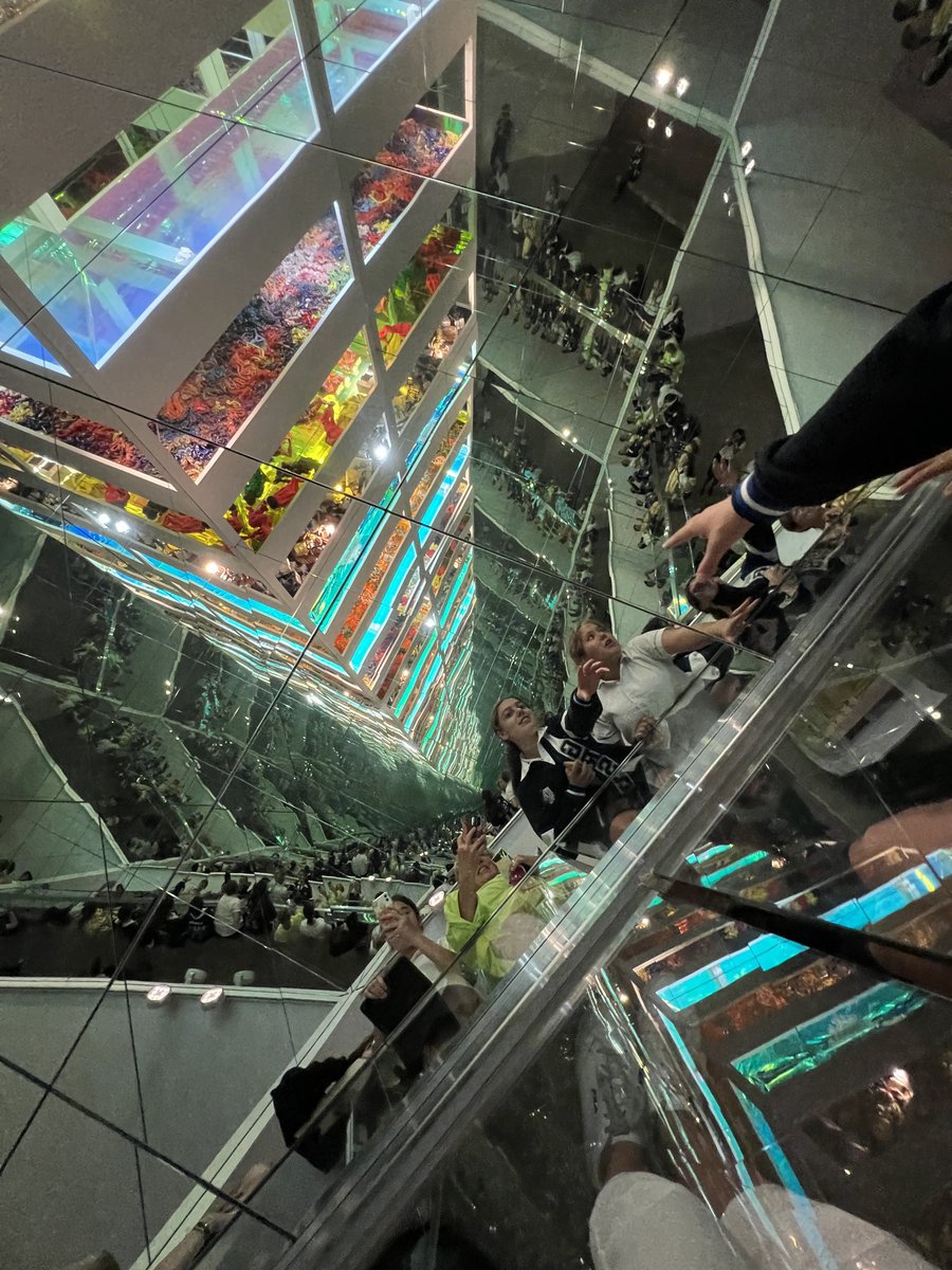 glenaeon's tweet photo. Our Year 11 & 12 Visual Arts students enjoyed an excursion to the Art Gallery of New South Wales to visit Art Express.
#glenaeon #steiner #school #visualart #artexpress #AGNSW #bodyofwork #HSC #highschool #middlecove #sydney #excursion https://t.co/u5FYLXzV6T