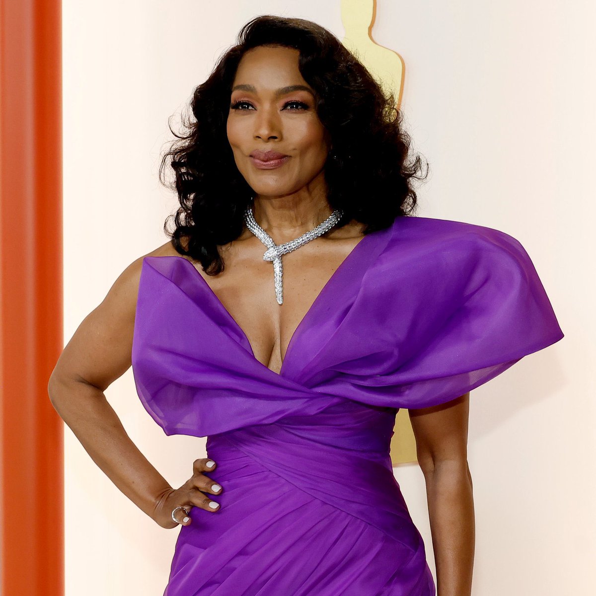 Angela Bassett.

The ancestors speak your name and tonight they are shouting in unison. 

May the world lay witness to the brillance of the song we sing deeply for you tonight. 

We rejoice in the knowing of Angela. You won. #ESSENCE