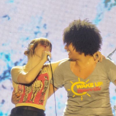 the most contagious happiness da hayley tweet media
