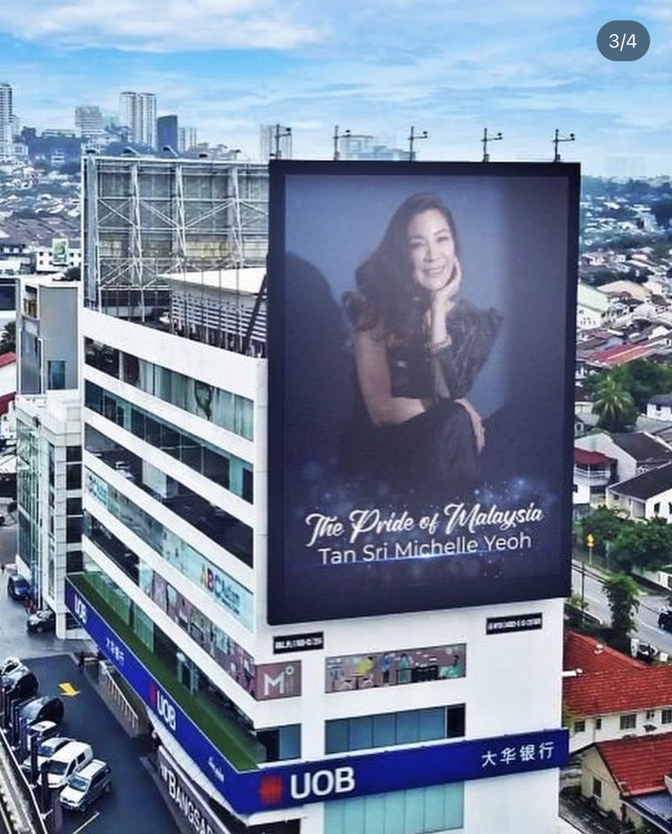 This was Malaysia today. Hope they’re getting LIT 😭 #Oscars