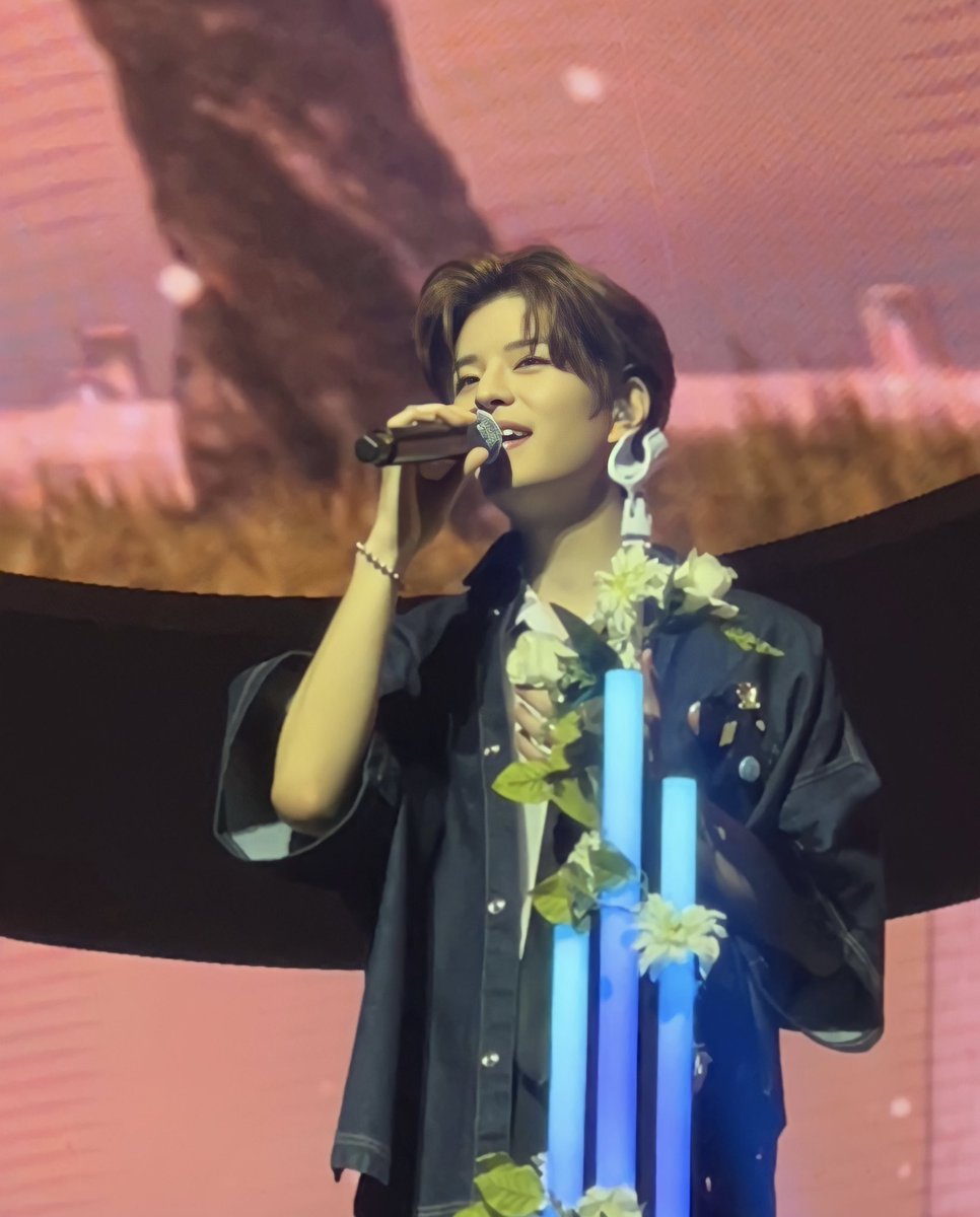 mirohtic's tweet photo. my best shots from last night 🥺 i’ll miss u all https://t.co/3fYiiwSPRe