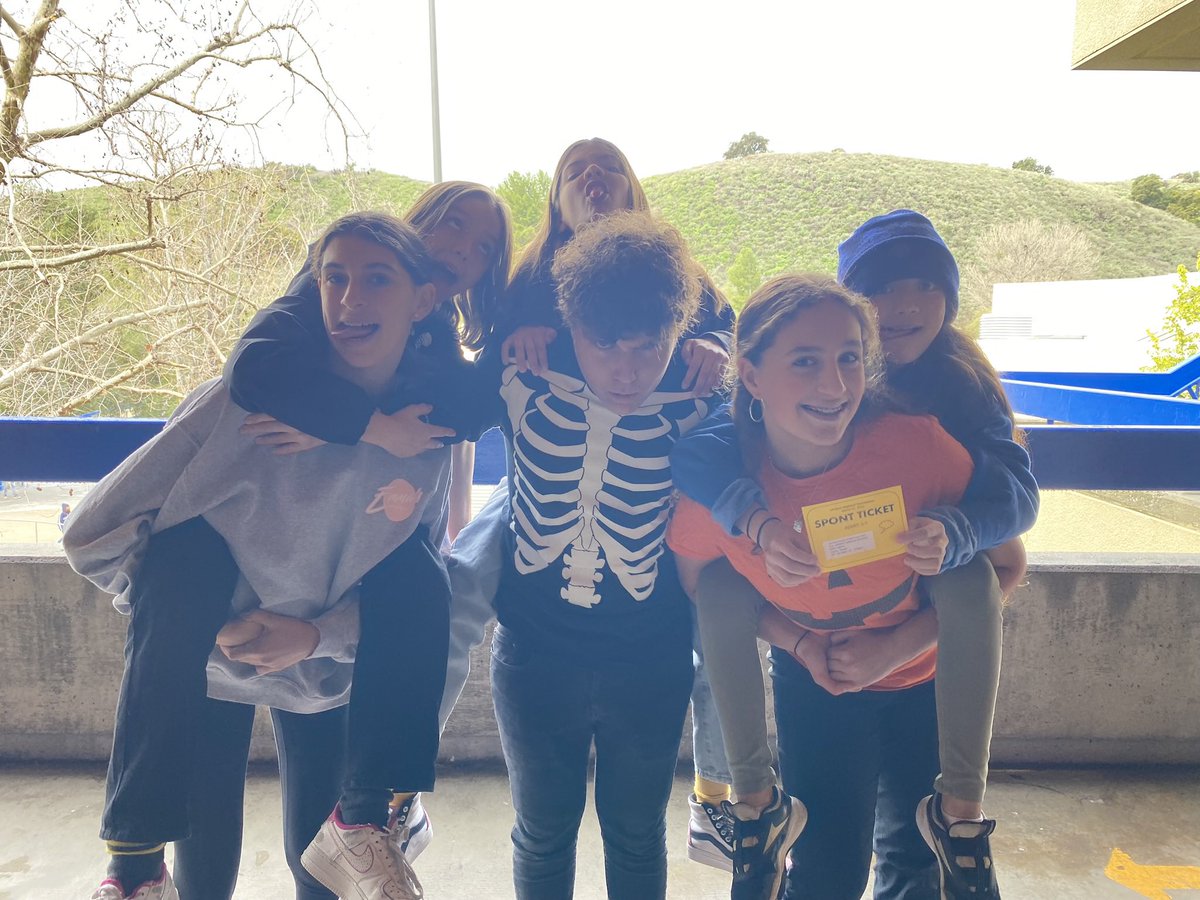 HayleyTepper's tweet photo. So proud of these creative, hard-working, talented 1ST PLACE Odyssey of the Mind regional tournament WINNERS!! On to the state championship next month! @AEWrightMS @LVUSD https://t.co/4Ds2UJvYcl