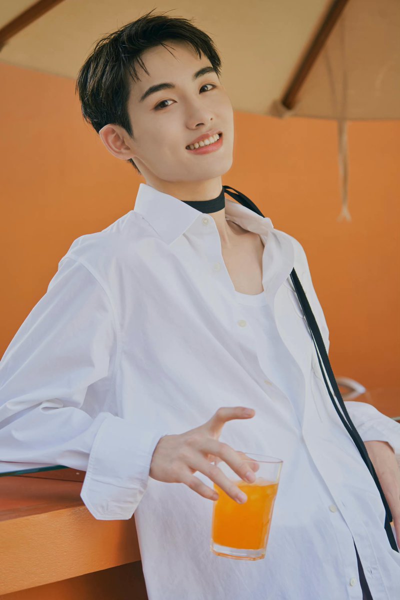 sichengupdate's tweet photo. 230313 Weibo Update

WINWIN’s “Island Encounter” story https://t.co/ahXo2rd6eP