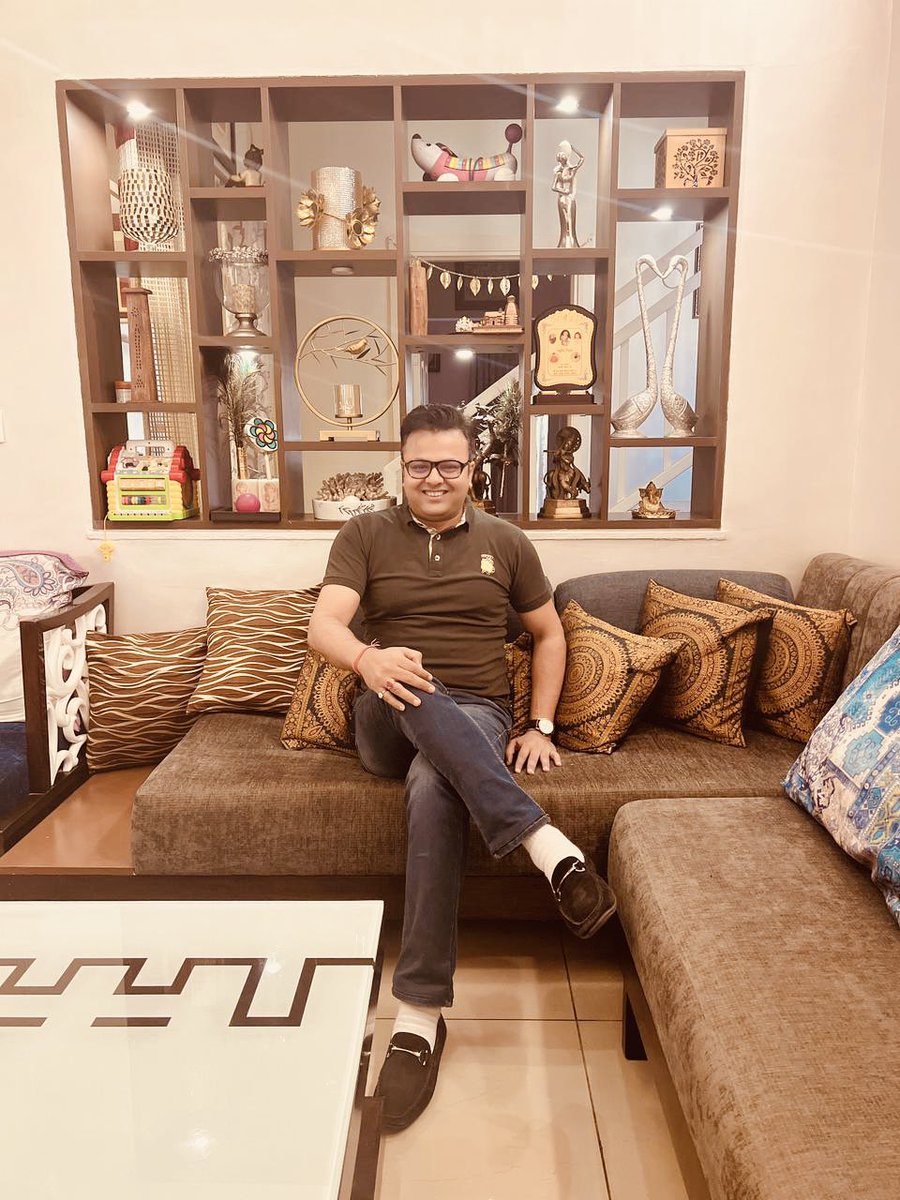 shantanu00's tweet photo. #MaaKaGhar
#HomeSweetHome 🏡
Mother’s Home is not just an abode built to live in; in fact,its a place where one not only feels comfortable,but a place one look forward to opportunely live in every day. Its nostalgia of countless memories and values when he walks through in….. https://t.co/CmNRLBLbC2