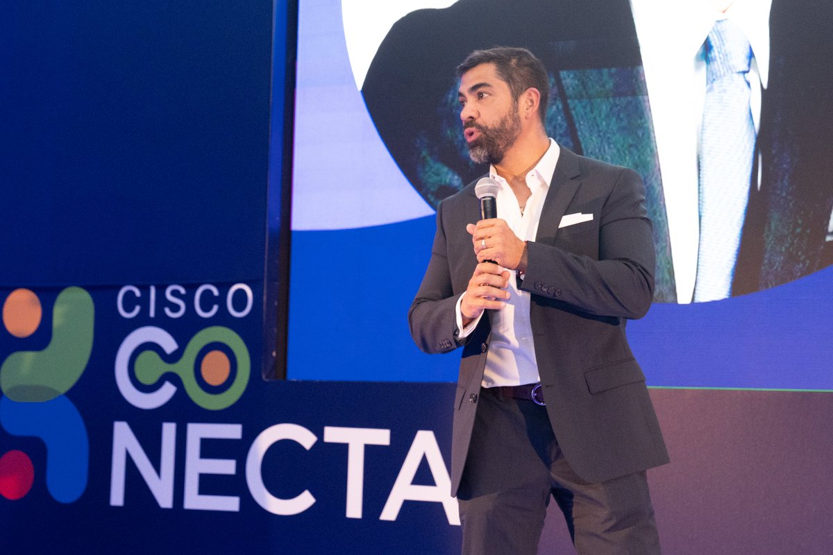 adiego333's tweet photo. Como desde hace 30añosenMéxico, comprometidos con México y nuestro gobierno, lanzamos la comunidad #CiscoConectaMéxico, un espacio para compartir conocimiento, experiencias y mejores prácticas entre Gobierno, Academia e Industria @CiscoLatam @QuintanaGIsidro @jcastilleja @pacros https://t.co/DFNcFPKHQM