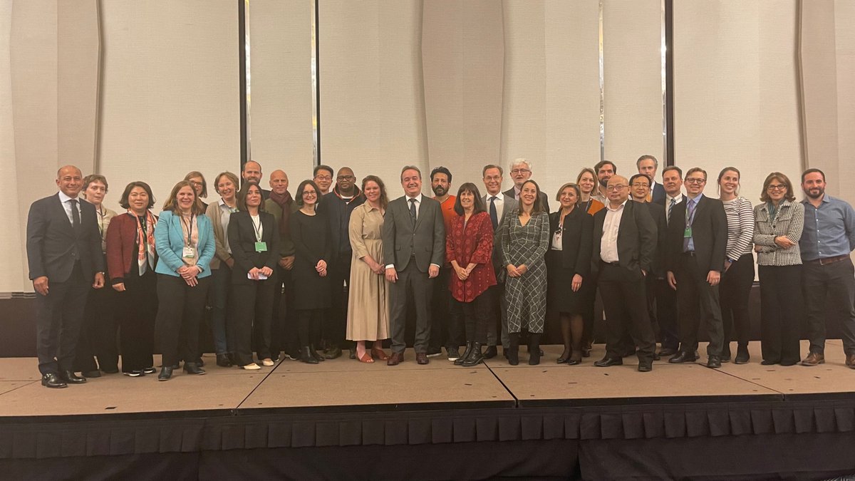 Yannick Glemarec (@yannickglemarec) on Twitter photo Thank you to the GCF board for honouring me with a reception last night to mark my last Board meeting, #GCFB35. And thank you for our collaboration over the last four years. <a href="/theGCF/">Green Climate Fund</a> has taken huge strides to accelerate #climateaction during this time. 🙏 Thank you to the GCF board for honouring me with a reception last night to mark my last Board meeting, #GCFB35. And thank you for our collaboration over the last four years. <a href="/theGCF/">Green Climate Fund</a> has taken huge strides to accelerate #climateaction during this time. 🙏