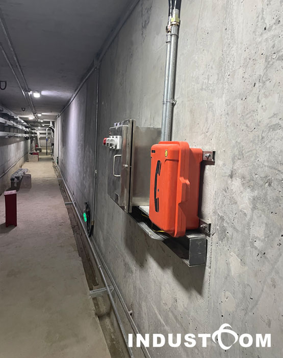 Pipeline Corridor Optical Fiber Telephone System Project
This pipeline corridor has explosion-proof and non-Ex areas. The terminal telephone uses explosion-proof and non-explosion-proof telephone, and the monitoring center is installed with management software and SIP service.