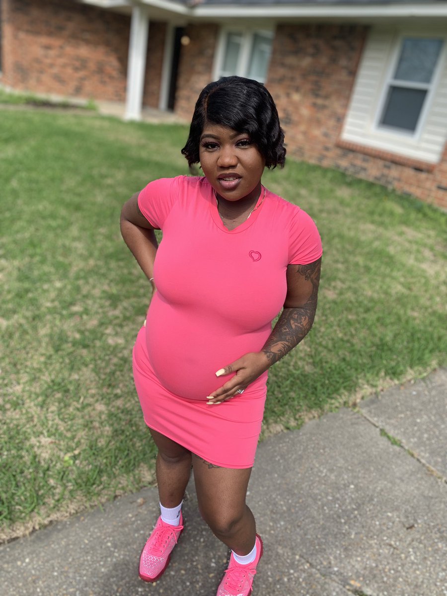 FreDasia's tweet photo. 💕Been put up for a min but I’ll pop out every now &amp; then 💕👩‍👧 https://t.co/ousA0n9GYh