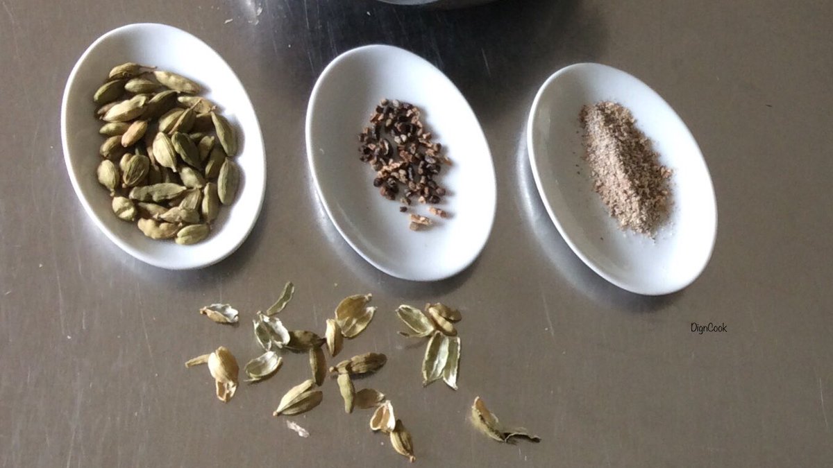 Dig_n_Cook's tweet photo. I love cardamom, especially in sweet dishes. Something I didn’t know was that cardamom is used a lot in Scandinavia. Learnt today from @SBSFood @adamliaw Destination Scandinavia bite size. https://t.co/aBlO6RSdDg