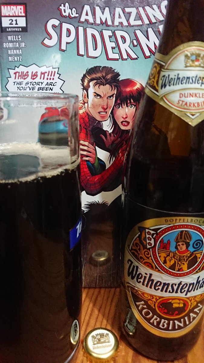rockdrigo8325's tweet photo. Hoy tocó esta Korbinian de @weihenstephan una #Dopplebock con mucho cuerpo, muy maltosa también y un poco más de amargor del esperado. Y el Amazing Spiderman # 21 que según va a estar bueno el arco, a pesar de que ya pasó un ratote, ojalá ese Wells haga algo de una vez, salud 🍻 https://t.co/w7fYMA5ml9