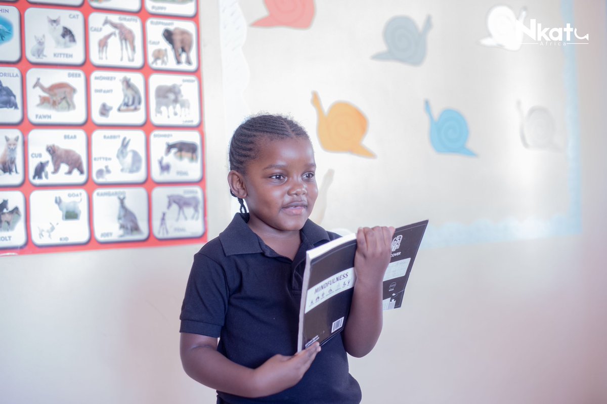 poetzombe's tweet photo. The kids public speaking class continues. We have split them into groups based on their age and strengths. They are currently working on memorising their pieces for the final presentations next month. 

#publicspeaking
#kidspublicspeaking
#confidence https://t.co/tYBZQK151w