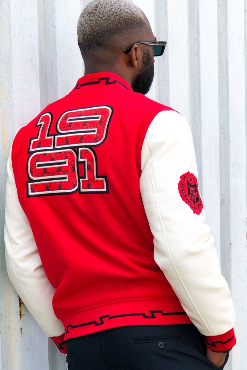 BogartManSA's tweet image. Pack your bags and become the style icon you've always dreamed of by shopping with Bogart Man 👔😎✈️ Get this look now and hit the skies in luxury! #jetSetStyle