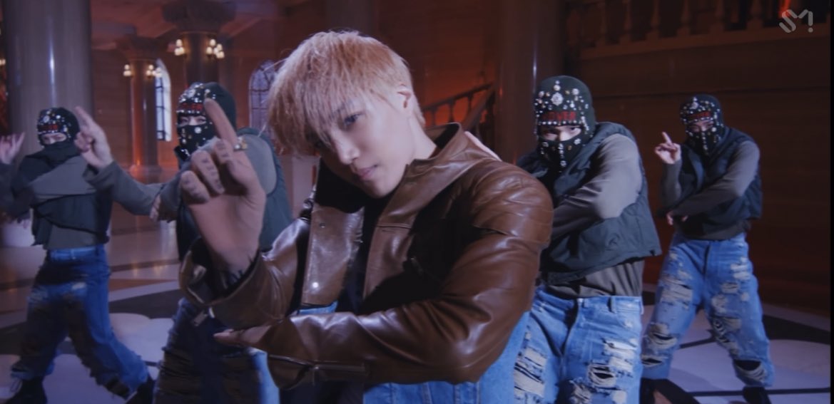 WORLDMUSICAWARD's tweet photo. #EXO's #Kai drops epic accompanying music video for his title track #Rover, an exotic dance song with catchy melodies and captivating lyrics which encourages fans to become free wanderers and not care about what others think!📽️💥🌏🕺👑💚

Watch here: https://t.co/lfr1NDHpNZ https://t.co/2JkfY0jxX5