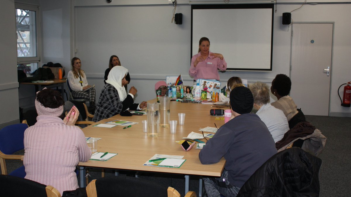 Last week, our charity helped fund for @CancerHair to give a session to cancer patients in our hospitals about cancer treatment related hair loss & regrowth. The women who attended were incredibly appreciative of the advice and support they received. 
#cancerhaircare
@BHRUT_NHS