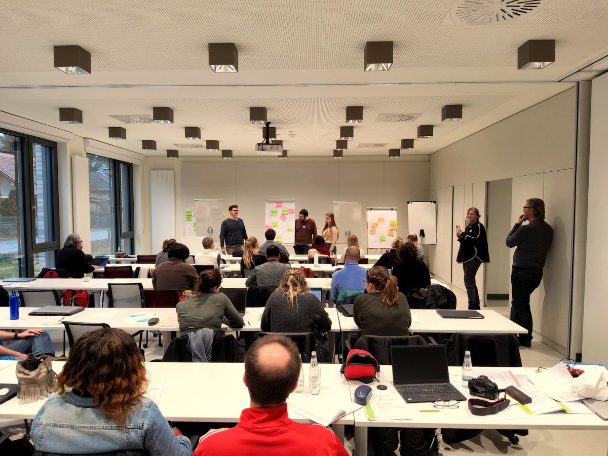 igz_leibniz's tweet image. Reflection on our #Springschool2023 "from omics to systems biology" of last week:
Lots of scientific &amp;amp; non-scientific input, networking, institute visits, interaction of #PhD-students &amp;amp; scientists from all over the world.
Thanks to all participants and @jherzstiftung for funding!