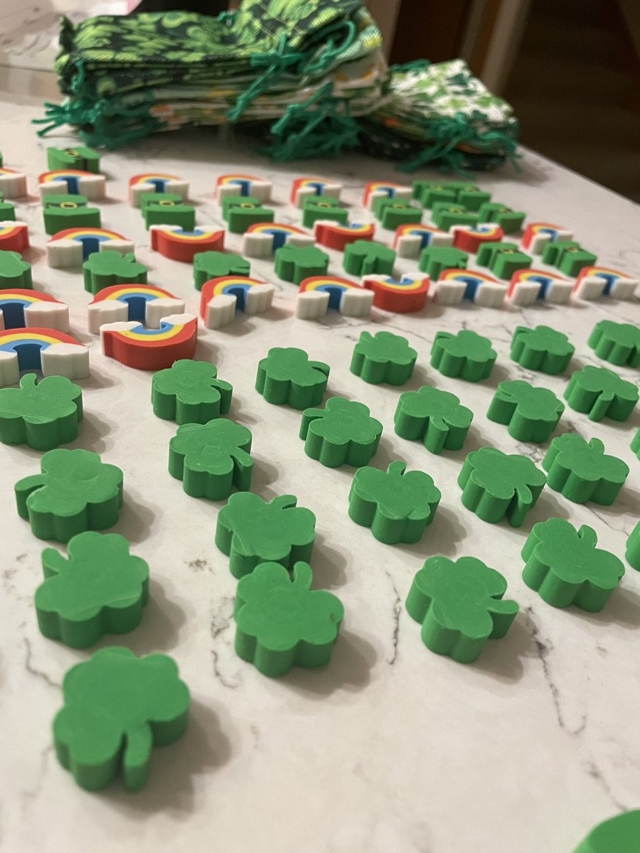 PrincipalJCash's tweet image. Getting ready for a magical week! Classes will hunt for their wee little bag of new erasers. #simplefun