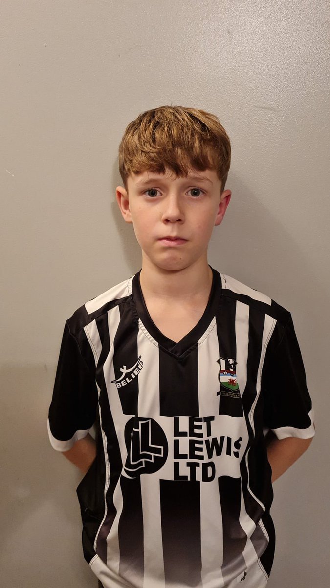RiscaUtdJuniors's tweet photo. Everyone at the club would like to wish Roman Creel of our U13s the best of luck on his 8 week @NewportCounty trial starting this evening. 

He departs as our current top scorer with 18 goals &amp; 7 assists, and as an FAW Regionals representative👏🏼

Go smash it butty!
#YoungCuckoos https://t.co/ShQpWC40Dx