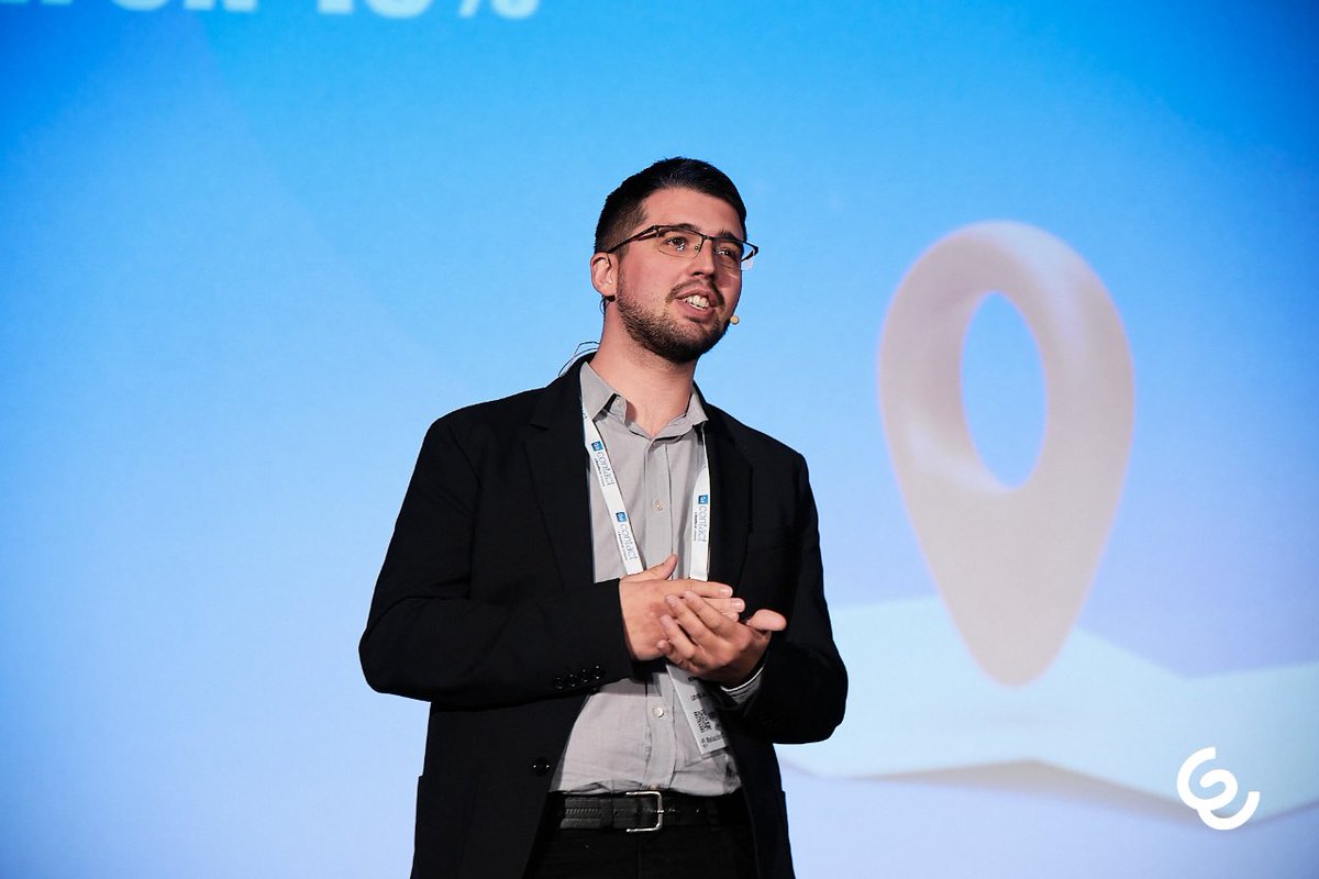 enreach_es's tweet photo. 📣 Aunque sea lunes, hoy queremos hacer un #TBT de todos los escenarios que compartimos junto a @FlyWithLEVEL el año pasado hablando de Omnichannel Contact Center 👉 https://t.co/71GNWKXoDh

#CasoDeÉxito #Aerolinea #ContactCenter #Omnicanalidad #Enreach #CreateContactMagic https://t.co/vNgHyhKULn