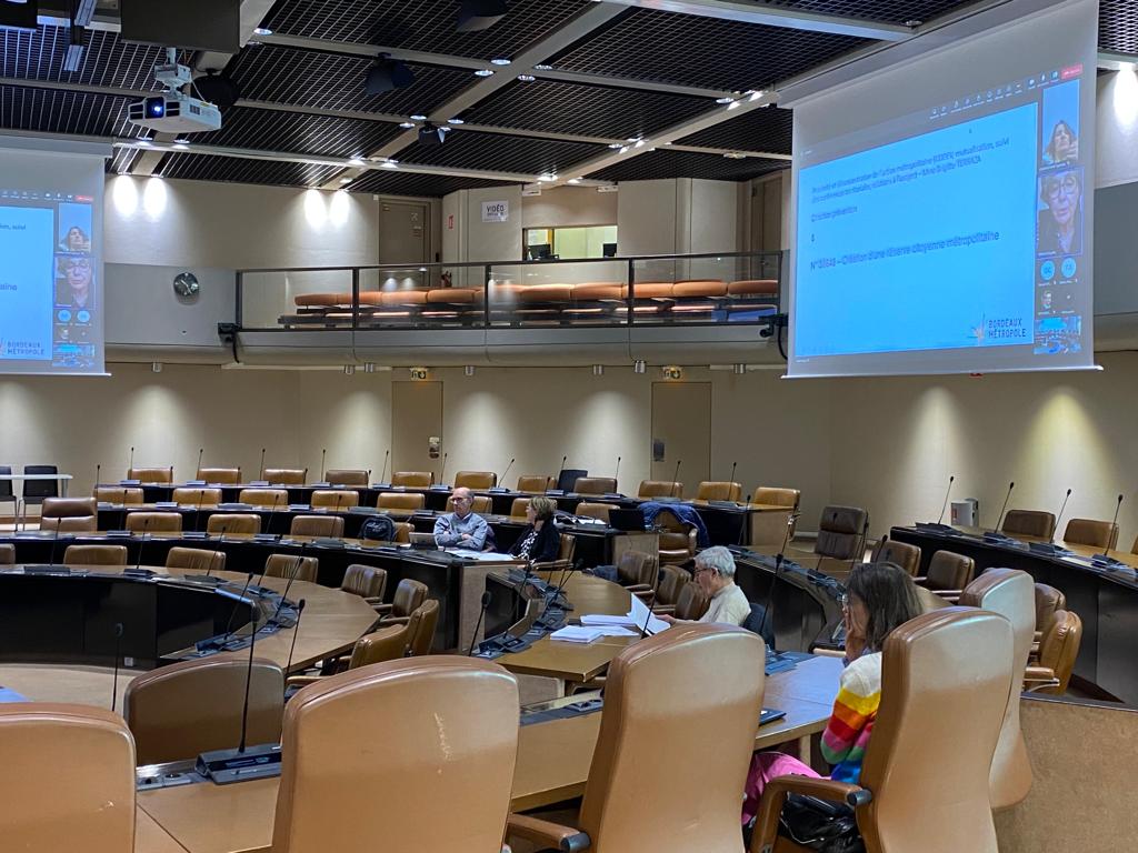 MtropoleCommun1's tweet photo. [ En direct des commissions ] 
🏛️ Les élus sont présents ce matin en commission transition écologique, services publics et biens communs.

#BordeauxMetropole #MetropoleCommunes #Commission #Identite #Communale #Metropolitaine https://t.co/vpepDmQ21Q
