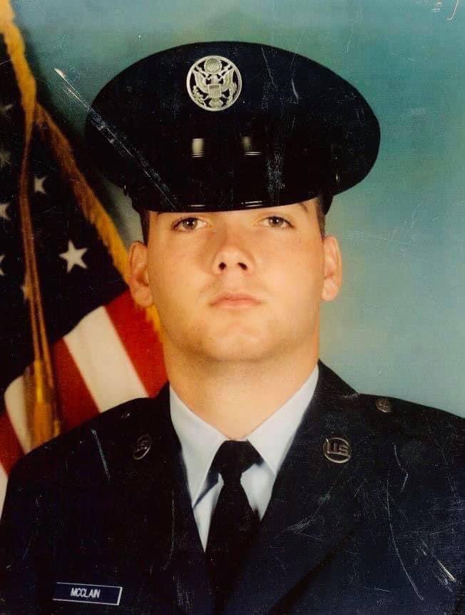 BeardedAFVet's tweet photo. 33 years ago today...

That kid had no idea what kind of ride he was in store for.  One of the best decisions I ever made.
#greatestAFIntgeworld #USAFretired 🇺🇸@usairforce https://t.co/UaJdfFtevD