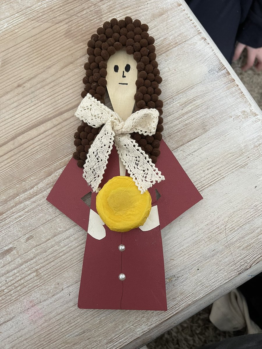 alluring_crow's tweet photo. The Hooligan has asked me to share her latest creation with you all. Samuel Pepys and his cheese #Y2 #GreatFireOfLondon #DorkSquad https://t.co/xk2VJM2Nhd