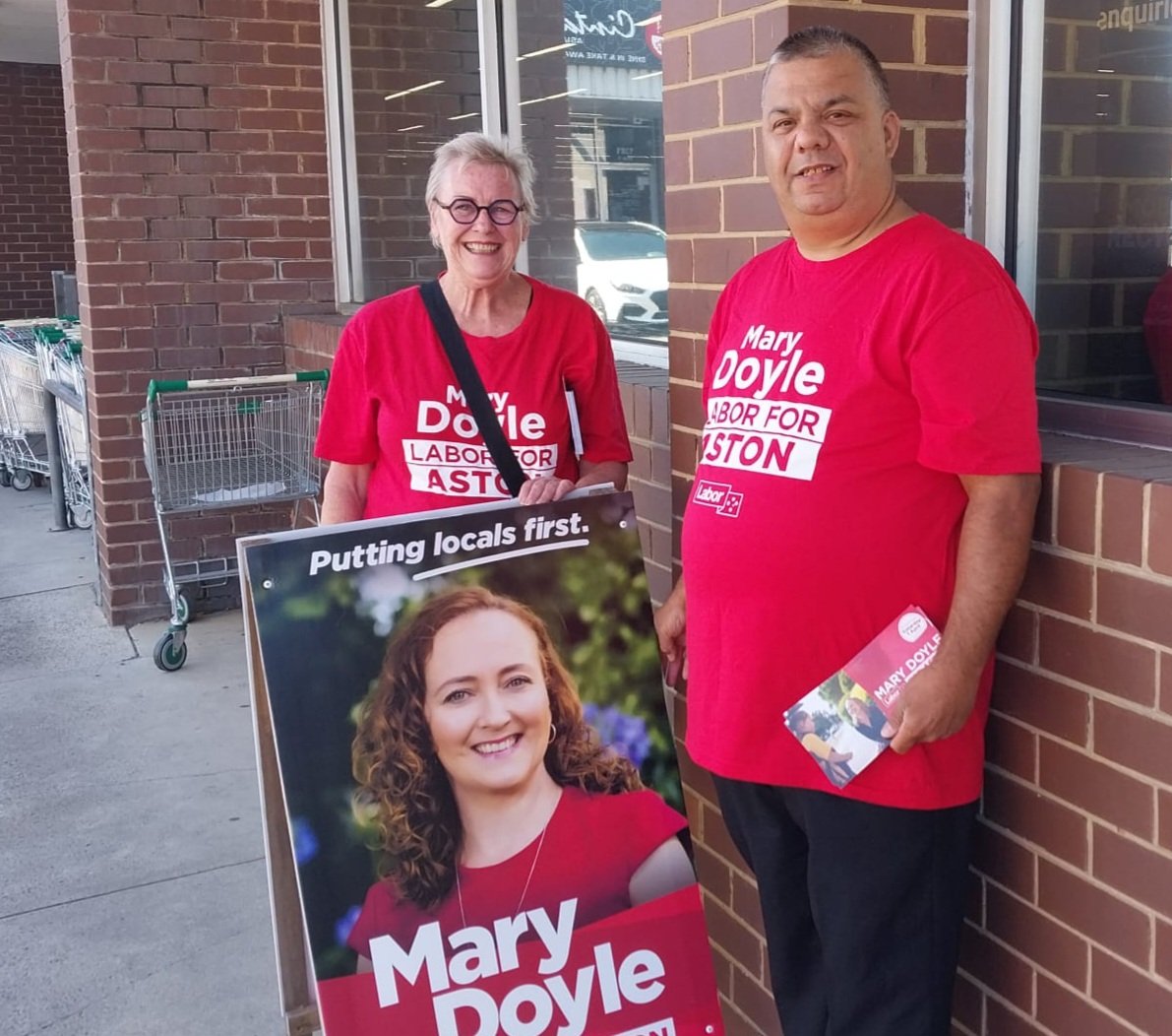 Russycook's tweet photo. Saturday Morning street Stalls
7 Different locations across #Aston
Talking about how @MaryDoyle4Aston will be putting locals first!
@VictorianLabor @AustralianLabor #Bayswater #Boronia #Wantirna #Scoresby #FerntreeGully
#Knox #Rowville #AstonVotes #Puttinglocalsfirst #Auspol https://t.co/0OuLAJkiGS