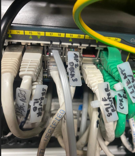 fr_satcom's tweet photo. Looooooooollll
Du jamais vu 

Je comprends pas, ils disent que ce ne fonctionne pas !!
#teamnetwork https://t.co/edLDzb7CB9