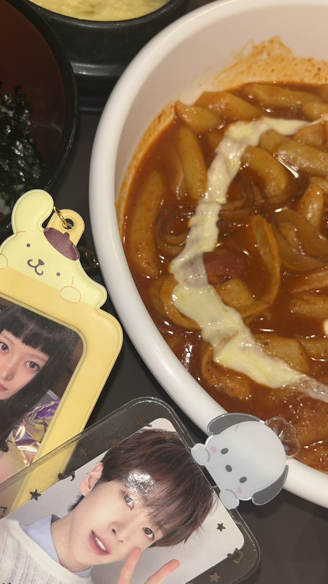 📍동성로 영원아카이브
드디어 가봤는데 생각보다 마싯엇어요 💗🫶🏻
사진찍을땐 무조건 … 플래쉬 키고 찍으세요
무!조!건!!!!!!!! 점심은 그냥 엽떡 머것더요 👍👍
#앨런아_마니무