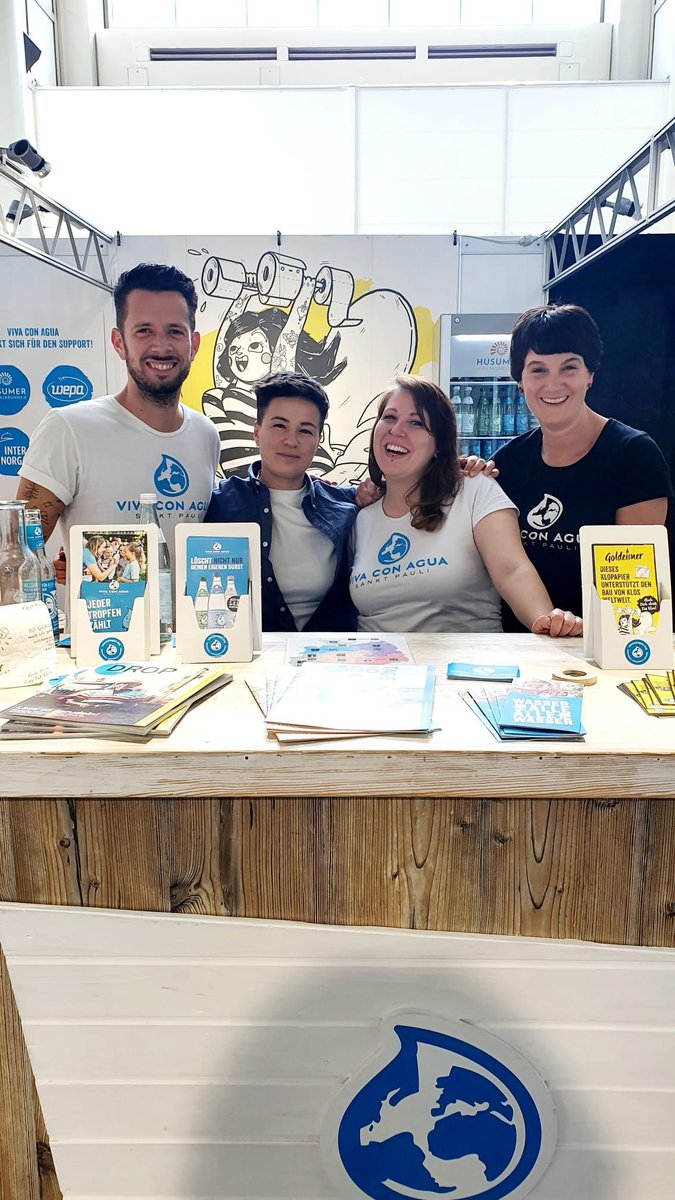 Goldeimer (@goldeimer) on Twitter photo Lust auf soziales Wasser, Klopapier und Seife? 💛💙 Trefft uns und <a href="/VivaconAgua/">Viva con Agua</a> noch bis morgen auf der #INTERNORGA in Hamburg. Halle B4, OG, Stand 296! Lust auf soziales Wasser, Klopapier und Seife? 💛💙 Trefft uns und <a href="/VivaconAgua/">Viva con Agua</a> noch bis morgen auf der #INTERNORGA in Hamburg. Halle B4, OG, Stand 296!