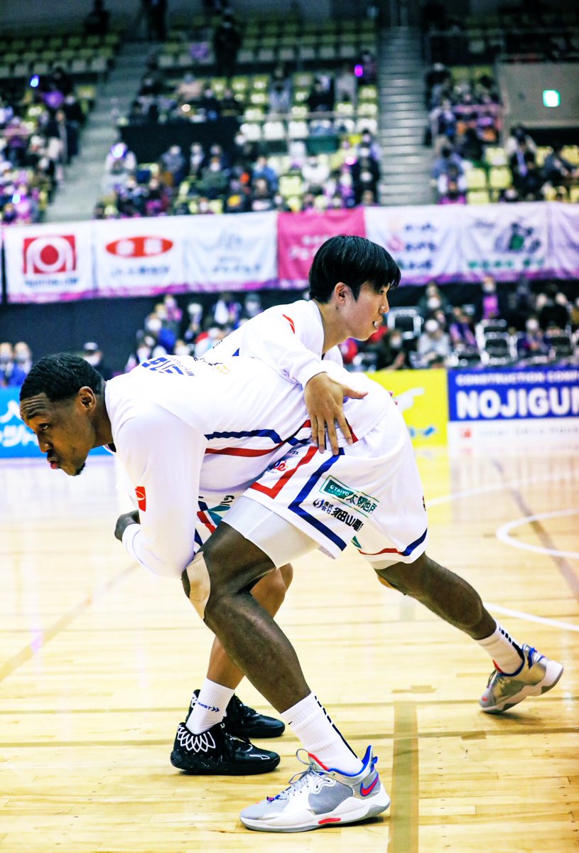 KYONOSUKE91's tweet photo. ホーム最終戦
満員のアリーナで試合したい！
友達と友達の友達と友達の友達の友達
呼んで是非会場へ🏀力を貸して下さい🤝

https://t.co/DLKEZY1vzz https://t.co/O0SWx7ROO9