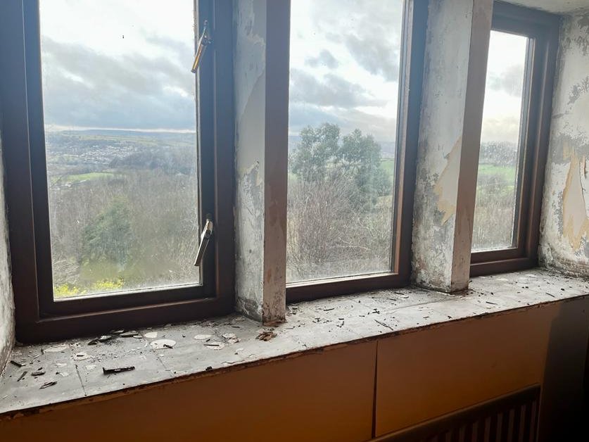 ManWhoMakes's tweet image. #WindowSills are often very overlooked.

But as well as protecting the opening of your property from changing weather, they make such a visual difference to your space. 

Need help uplifting yours? Get in touch.

#HomeInspo #HomeMaintenance #PropertyMaintenance #SmallBusiness