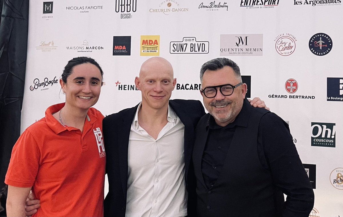 Fier d’avoir participé à la soirée caritative pour la fondation <a href="/lerefuge/">Fondation Le Refuge</a>. Protégeons les jeunes LGBTQ+ victimes de rejet, d’homophobie et transphobie. Félicitations aux artistes, aux bénévoles et surtout merci à son organisateur, Fréderic FASS-THOULÉ, pour ce splendide événement