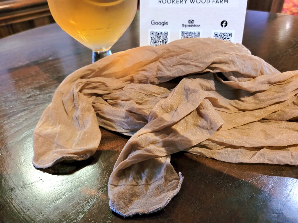 NylonProvider's tweet image. It couldn&apos;t be more obvious where I left my wife&apos;s (@nylonteazer) tights today! Happy hunting. 😊
 
#FreeTights