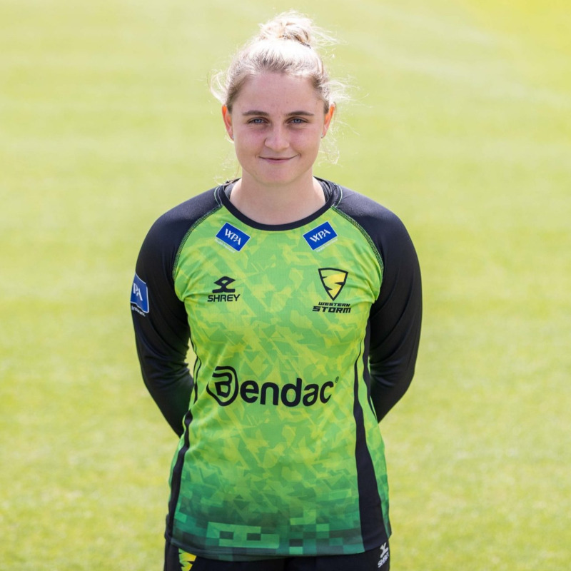 SomersetCCC's tweet photo. NEWS: Somerset all-rounder Niamh Holland has signed her first professional contract with @_WesternStorm 👊

#WeAreSomerset 
@Niamhholland15