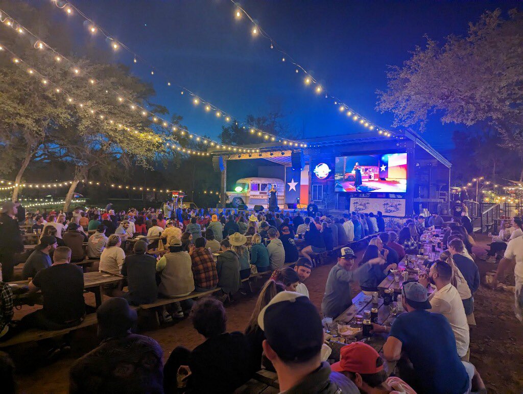 600+ deep for the comedy show last night #SXSW2023