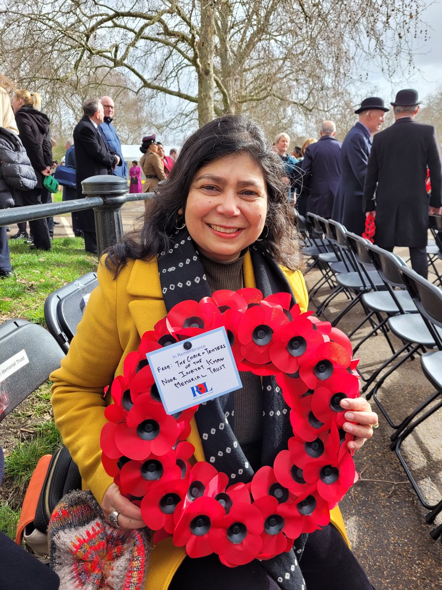 shrabanibasu_'s tweet photo. Honoured to be laying a wreath on #CommonwealthDay on behalf of the #NoorInayatKhanMemorial at the #MemorialGates #HydePark https://t.co/QsktD6dXmA