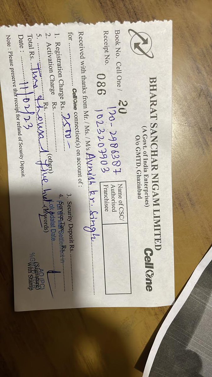 AvnishKS's tweet photo. @BSNL_UPW @BSNLCorporate why we are getting o/s msg of Tel number 0120-2986387, it has been settled by Attached receipt. FYIA

#bsnl #worsttelecomservice https://t.co/cU1yLMWLel