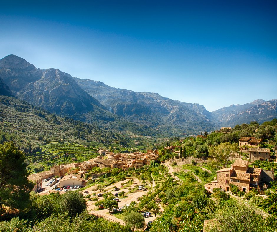 MallorcaTourism's tweet photo. 💡Did you know that Fornalutx used to be an Arab farm? Today, it is one of the most charming villages in Mallorca. 

Please comment 💚 if you agree👇.
.
.
#mallorcatourism #culturaltourism #mallorcalovers #mallorcaisforyou https://t.co/vaPcr3UoUX