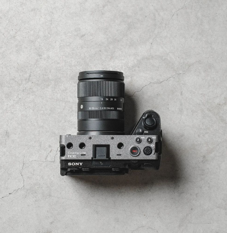 digiDirect_AU's tweet photo. Another awesome shot from @keifro of the FX30 with the Sigma 18-50mm π #sigma #camera #photography #digidirect https://t.co/1Q4PrAbfpw