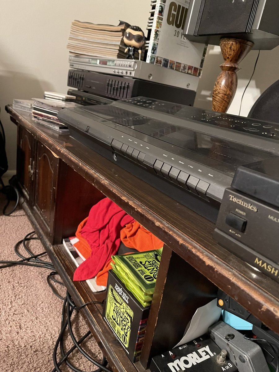 lewtapera's tweet photo. I have all my @apple things and my hype tv, but it’s nice to have old school that’s not connected. #oldschool https://t.co/i7OPfJK2rM