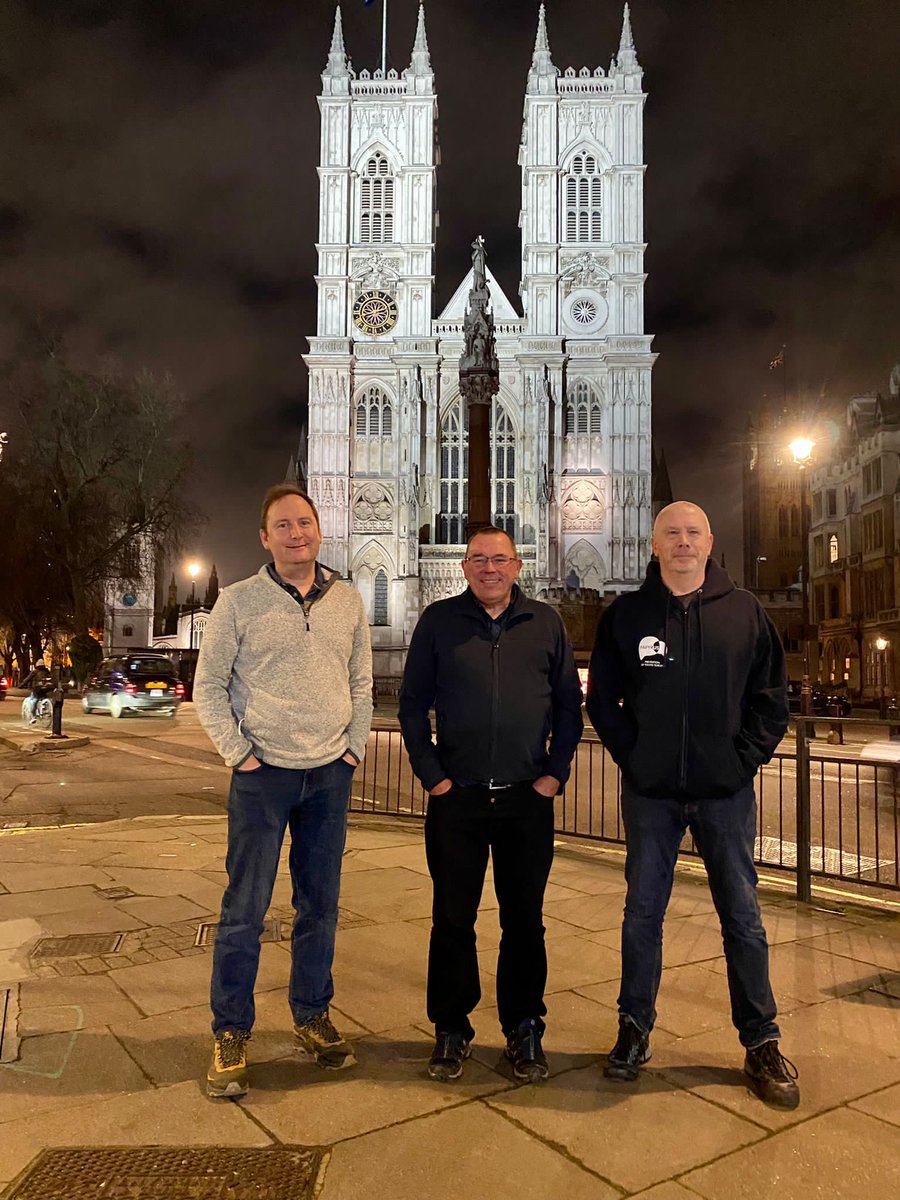 3DadsWalking tweet media