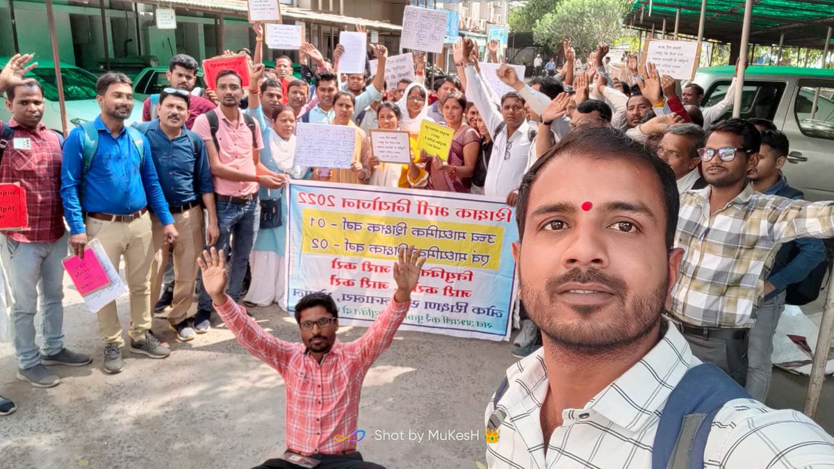 KiranPa57270605's tweet photo. प्रिय मामाजी@CMMadhyaPradesh
शिक्षकभर्ती2018वर्ग1/2के नियुक्ति आदेश जारी नहीं हुए क्यों?
#शिक्षक_वर्ग_1_2_नियुक्ति_पत्र_जारी_करो
@ChouhanShivraj
@Indersinghsjp
@JagdishDevdaBJP 
@drnarottammisra
@rsgpt007
@ZeeMPCG
@TheSootr 
@BansalNewsMPCG 
@schooledump 
@WelfareTribal https://t.co/BA6ZQtxBeX